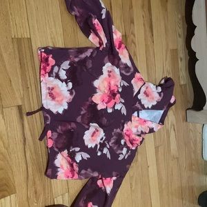 Long sleeved crop top